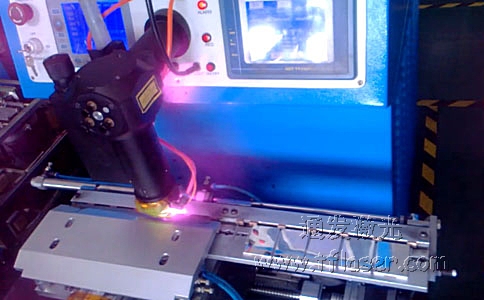 环球(中国)官方网站-登录入口激光电池激光焊接机焊接现场