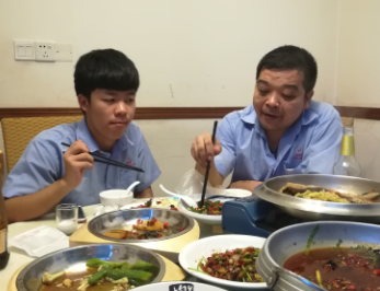 环球(中国)官方网站-登录入口激光父子档