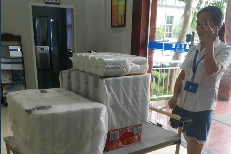 环球(中国)官方网站-登录入口激光开车过来领福利的妹纸